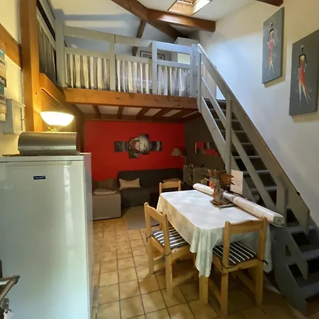 Maison Au Golf Avec Jardin Et Place De Parking *